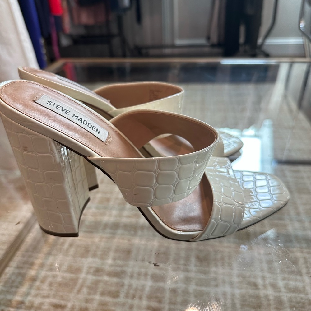 Steve Madden White Faux croc mule taya heels size 9.5 - Picture 4 of 7